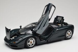 McLaren F1 Dark Green Metallic Minichamps 1:12 530133127 Metal — billede 2 af 9