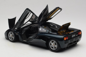 McLaren F1 Grøn LCD 1:18 LCD18014-GR Metal — billede 5 af 8