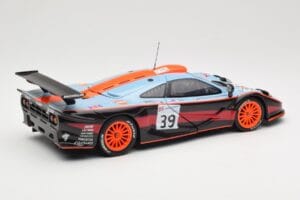 McLaren F1 GTR #39 Gulf R. Bellm / A. Gilbert / M. Sekiya 24 Hours of Le Mans 1997 UT Models 1:18 39725 Metal — billede 3 af 8