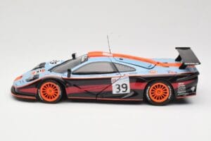 McLaren F1 GTR #39 Gulf R. Bellm / A. Gilbert / M. Sekiya 24 Hours of Le Mans 1997 UT Models 1:18 39725 Metal — billede 4 af 8