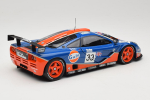 McLaren F1 GTR Gulf #33 R. Bellm / M. Weaver / J-J. Lehto 24 Hours of Le Mans 1996 UT Models 1:18 530161833 Metal — billede 3 af 8