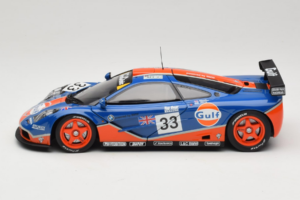 McLaren F1 GTR Gulf #33 R. Bellm / M. Weaver / J-J. Lehto 24 Hours of Le Mans 1996 UT Models 1:18 530161833 Metal — billede 4 af 8