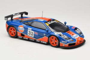 McLaren F1 GTR Gulf #33 R. Bellm / M. Weaver / J-J. Lehto 24 Hours of Le Mans 1996 UT Models 1:18 530161833 Metal — billede 6 af 8
