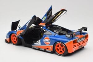 McLaren F1 GTR Gulf Racing #33 S. Bellm / A. Weaver / J. Lehto 24 Hours of Le Mans 1996 Minichamps 1:18 530133633 Metal — billede 5 af 8