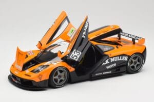 McLaren F1 GTR Kokusai Kaihatsu Racing #53 O. Giroix / J. Sala / P. Deletraz 24 Hours of Le Mans 1996 Minichamps 1:18 5301336 — billede 2 af 8