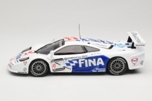 McLaren F1 GTR #9 P. Kox / R. Ravaglia FIA GT Championship 1997 UT Models 1:18 39711 Metal — billede 4 af 8