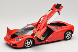 McLaren F1 High Mirror Light Red Guiloy 1:18 67505 Metal — billede 2 af 8