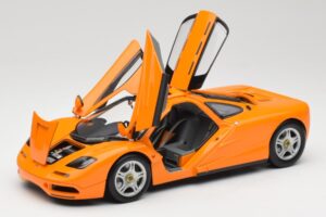 McLaren F1 Orange Minichamps 1:18 530133421 Metal — billede 2 af 8