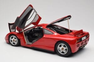McLaren F1 Rød Minichamps 1:12 530133125 Metal — billede 6 af 9