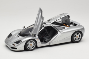 McLaren F1 Sølv UT Models 1:18 530133180-R1 Metal — billede 2 af 8