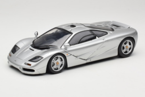 McLaren F1 Sølv UT Models 1:18 530133180-R1 Metal