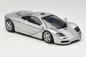 McLaren F1 Sølv UT Models 1:18 530133180-R1 Metal — billede 6 af 8