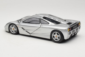 McLaren F1 Sølv UT Models 1:18 530133180-R1 Metal — billede 7 af 8