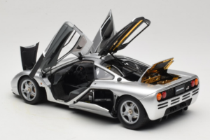 McLaren F1 Sølv LCD 1:18 LCD18014-SI Metal — billede 5 af 8