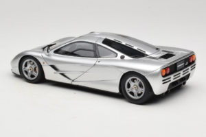 McLaren F1 Sølv LCD 1:18 LCD18014-SI Metal — billede 7 af 8