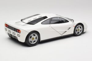 McLaren F1 Hvid Minichamps 1:18 530133424 Metal — billede 3 af 8