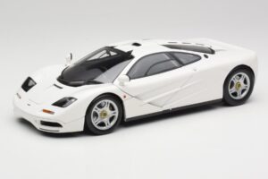 McLaren F1 Hvid Minichamps 1:18 530133424 Metal