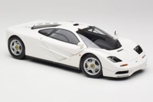 McLaren F1 Hvid Minichamps 1:18 530133424 Metal — billede 6 af 8