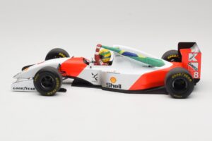 McLaren MP4/8 Ford #8 A. Senna Winner Australian GP 1993 Minichamps 1:18 540933838 Metal — billede 4 af 7
