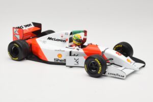 McLaren MP4/8 Ford #8 A. Senna Winner European GP Donington 1993 Minichamps 1:18 540931848 Metal — billede 4 af 6