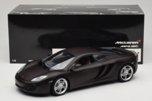 McLaren MP4-12C Matt Black Minichamps 1:18 110133021 Metal — billede 8 af 8