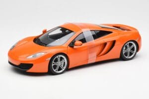McLaren MP4-12C Orange AUTOart 1:18 76006 Metal