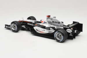 McLaren MP4-20 Mercedes #9 K. Raikkonen F1 2005 Minichamps 1:18 B66962337 Metal — billede 5 af 6