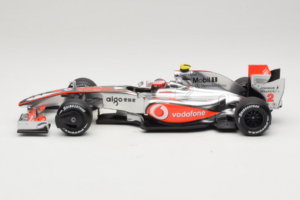 McLaren MP4-24 Mercedes #2 H. Kovalainen F1 2009 Dealer Edition Minichamps 1:18 B66960041 Metal — billede 3 af 7
