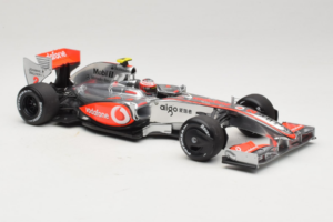 McLaren MP4-24 Mercedes #2 H. Kovalainen F1 2009 Dealer Edition Minichamps 1:18 B66960041 Metal — billede 4 af 7