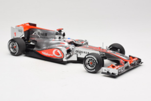 McLaren MP4-25 Mercedes #1 J. Button Vodafone McLaren Showcar F1 2010 Minichamps 1:18 530101801 Metal — billede 4 af 7