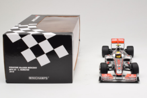 McLaren MP4-25 Mercedes #2 L. Hamilton Vodafone McLaren F1 2010 Minichamps 1:18 530101802 Metal — billede 7 af 7