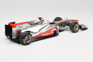 McLaren MP4-26 Mercedes #3 L. Hamilton Vodafone McLaren Showcar F1 2011 Minichamps 1:18 530111873 Metal — billede 2 af 7