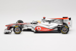 McLaren MP4-26 Mercedes #3 L. Hamilton Vodafone McLaren Showcar F1 2011 Minichamps 1:18 530111873 Metal — billede 3 af 7