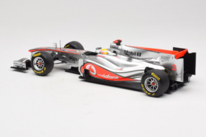 McLaren MP4-26 Mercedes #3 L. Hamilton Vodafone McLaren Showcar F1 2011 Minichamps 1:18 530111873 Metal — billede 5 af 7
