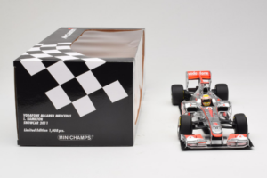 McLaren MP4-26 Mercedes #3 L. Hamilton Vodafone McLaren Showcar F1 2011 Minichamps 1:18 530111873 Metal — billede 7 af 7