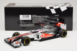 McLaren MP4-27 Mercedes #3 J. Button Vodafone McLaren Showcar F1 2012 Minichamps 1:18 530121873 Metal — billede 6 af 7