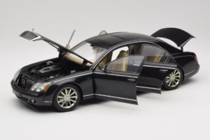 Maybach 57S Sort AUTOart 1:18 76156 Metal — billede 2 af 7