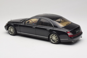 Maybach 57S Sort AUTOart 1:18 76156 Metal — billede 6 af 7