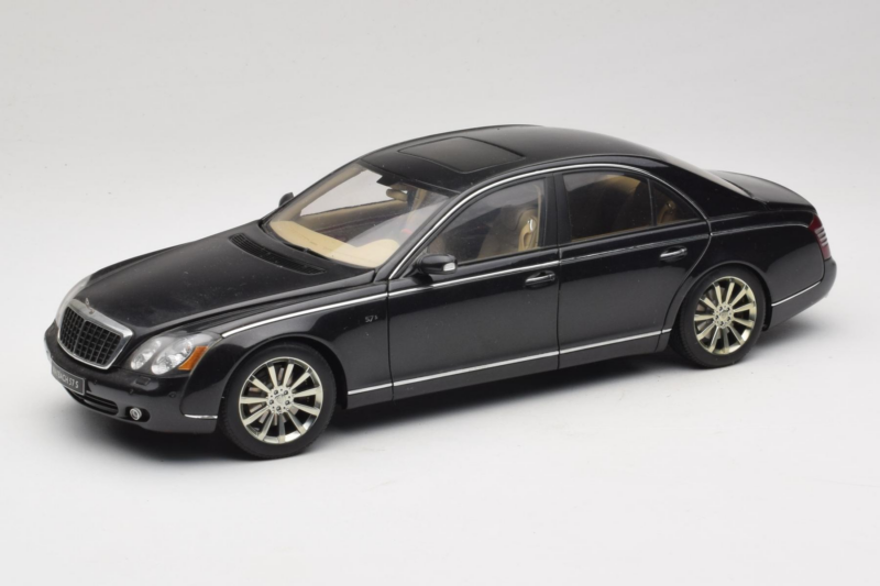 Maybach 57S Sort AUTOart 1:18 76156 Metal