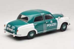 Mercedes 180 Ponton Polizei Revell 1:18 08863 Metal — billede 2 af 6