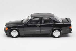 Mercedes 190E 2.3-16 W201 Sort Forhandlerudgave Norev 1:18 B66040663 Metal — billede 4 af 8