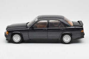 Mercedes 190E 2.3-16 W201 Blåsort Metallic AUTOart 1:18 76122 Metal — billede 4 af 8
