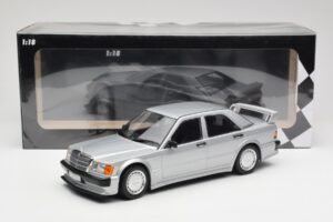 Mercedes 190E 2.5-16 EVO 1 W201 Sølv Minichamps 1:18 155036001 Metal — billede 6 af 6