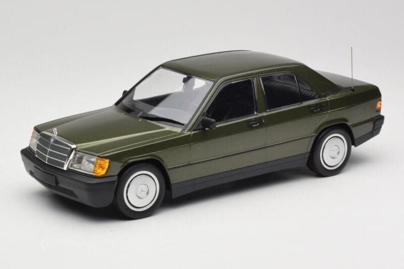 Mercedes 190E W201 Grøn Metallic Minichamps 1:18 155037001 Metal
