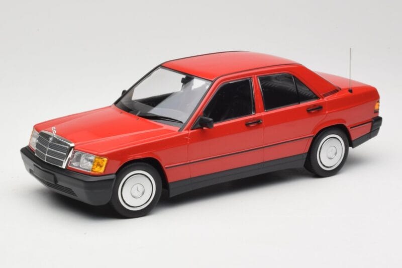 Mercedes 190E W201 Rød Minichamps 1:18 155037000 Metal