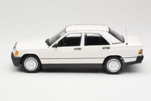 Mercedes 190E W201 Hvid Minichamps 1:18 155037002 Metal — billede 3 af 6