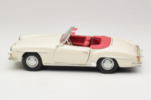 Mercedes 190SL Hvid Maisto 1:18 50274 Metal — billede 4 af 8