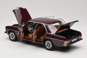 Mercedes 200 W115 Mørk Rødbrunt Norev 1:18 183778 Metal — billede 5 af 8