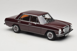 Mercedes 200 W115 Mørk Rødbrunt Norev 1:18 183778 Metal — billede 6 af 8