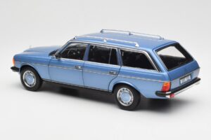 Mercedes 200 S123 T-Model Diamond Blå Forhandlerudgave Norev 1:18 B66040671 Metal — billede 7 af 8
